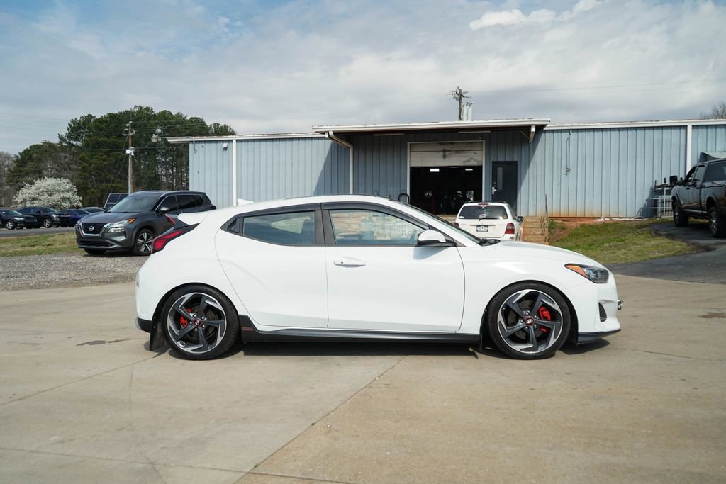 Used 2019 Hyundai Veloster Turbo image 3