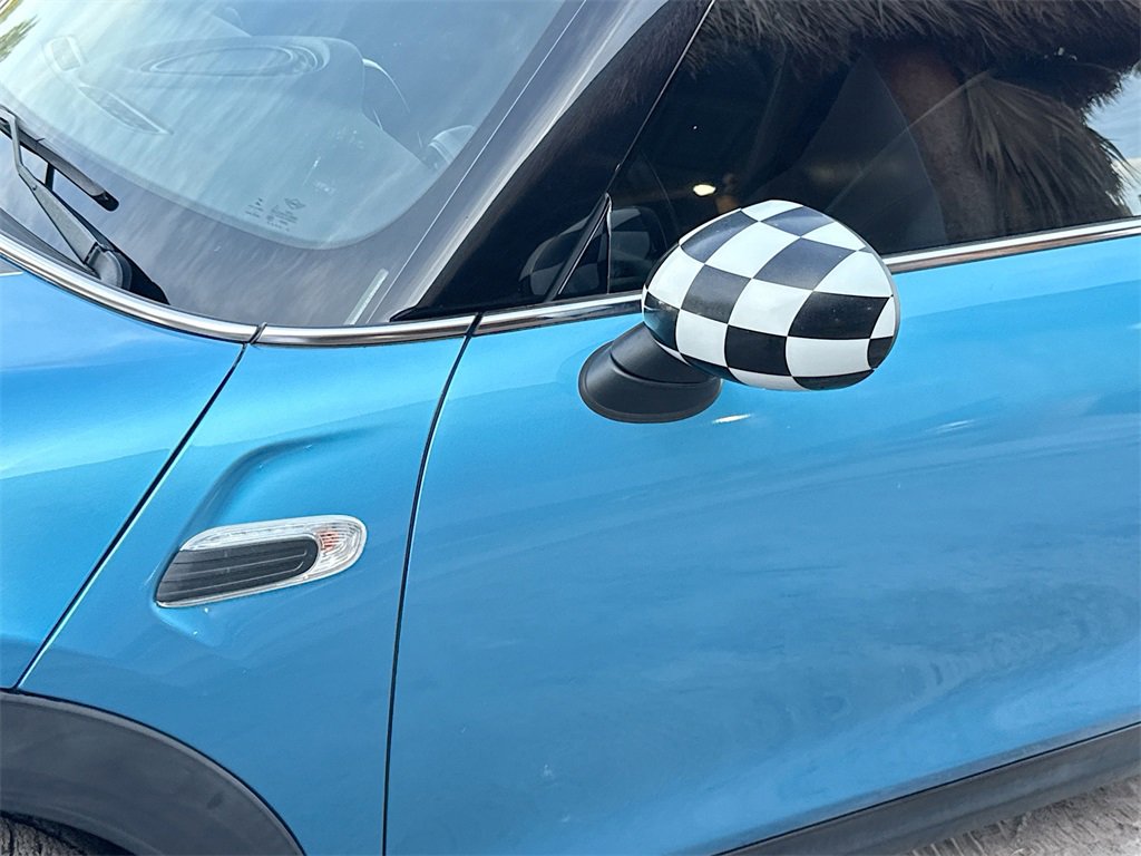 Used 2018 MINI Cooper Convertible image 32