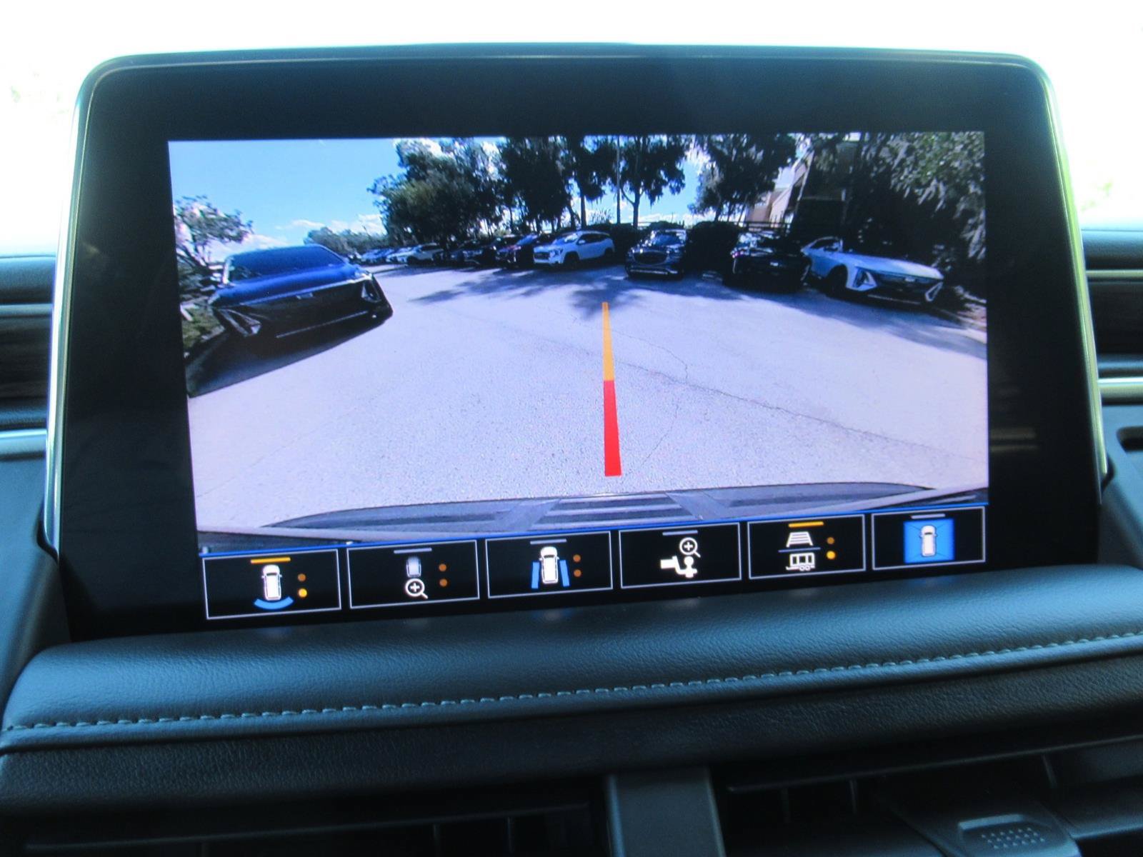 Used 2021 Chevrolet Tahoe Z71 AWD/4WD image 30
