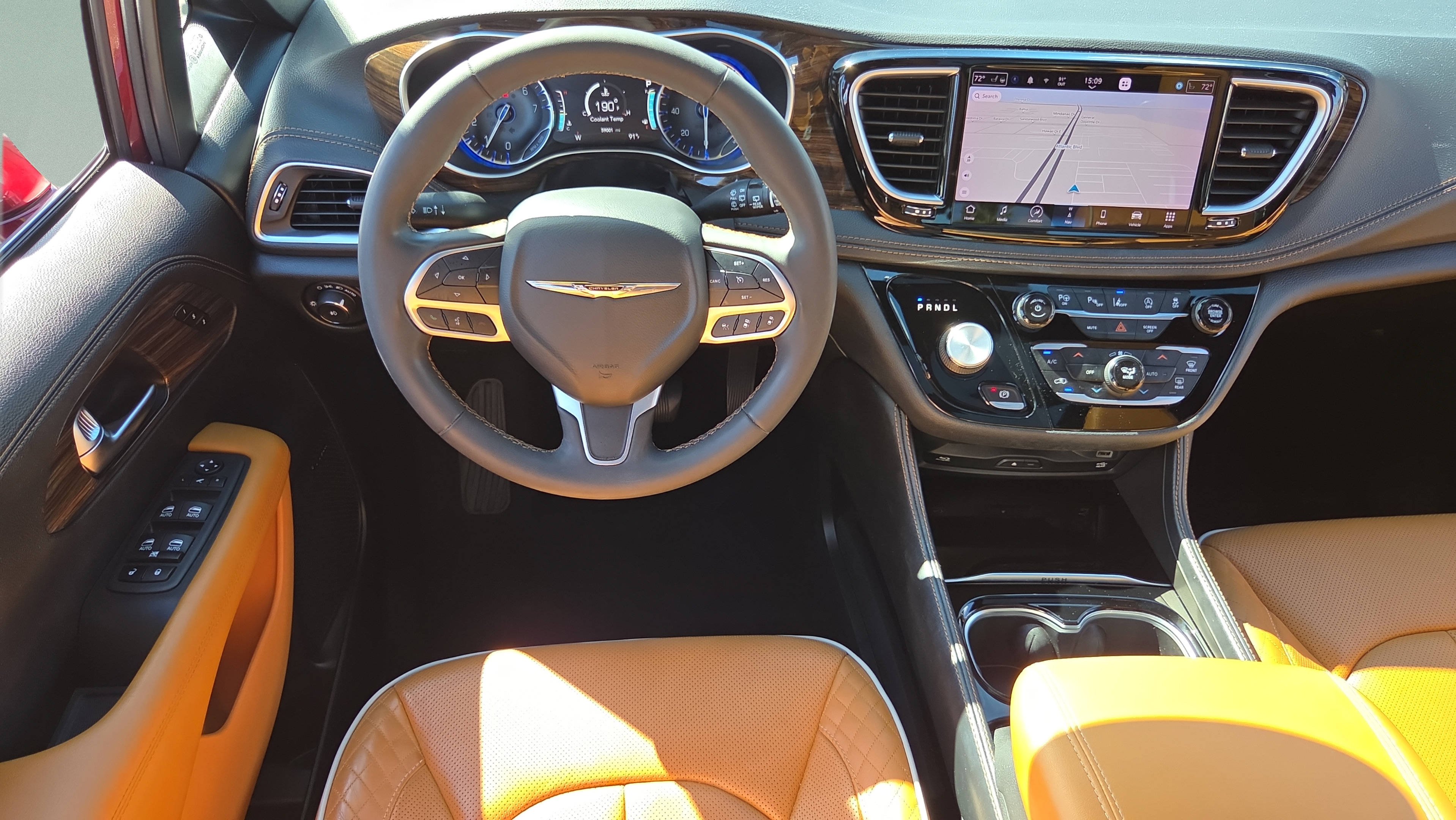 Used 2022 Chrysler Pacifica Pinnacle FWD image 15