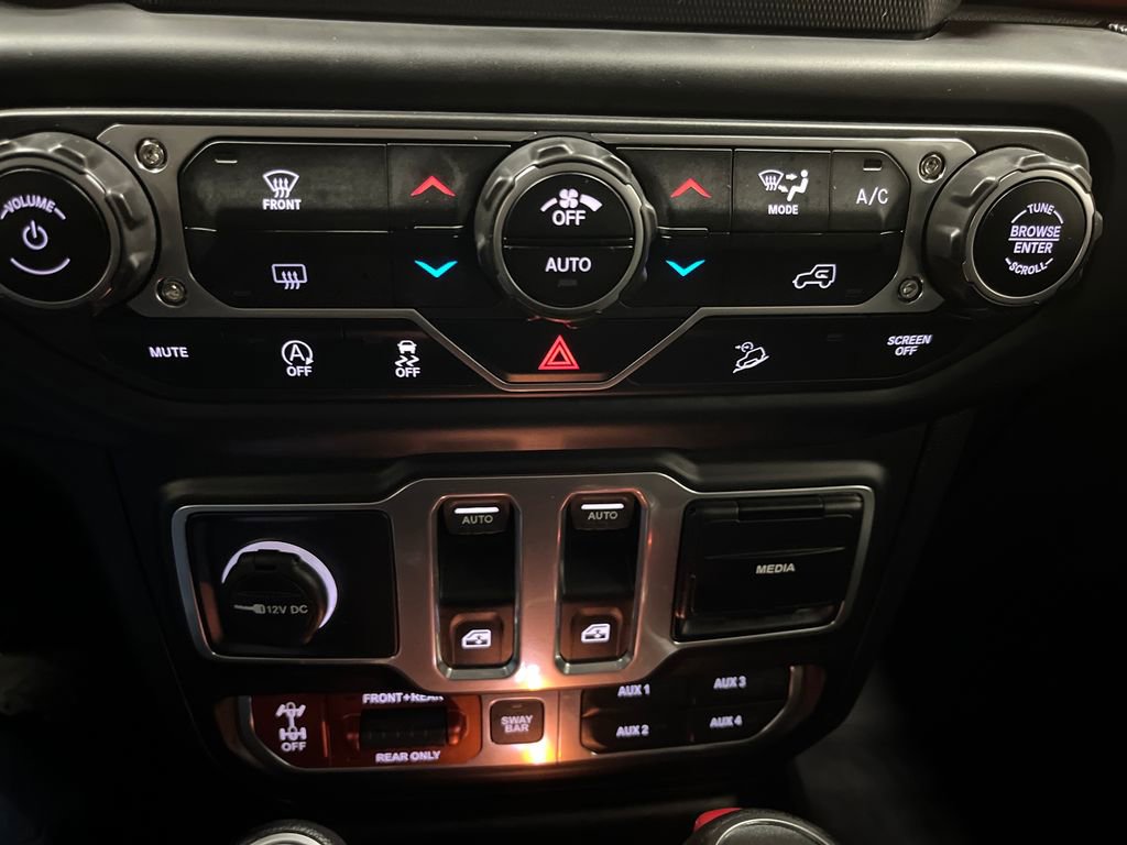 Used 2018 Jeep Wrangler Rubicon w/ Steel Bumper Group image 34