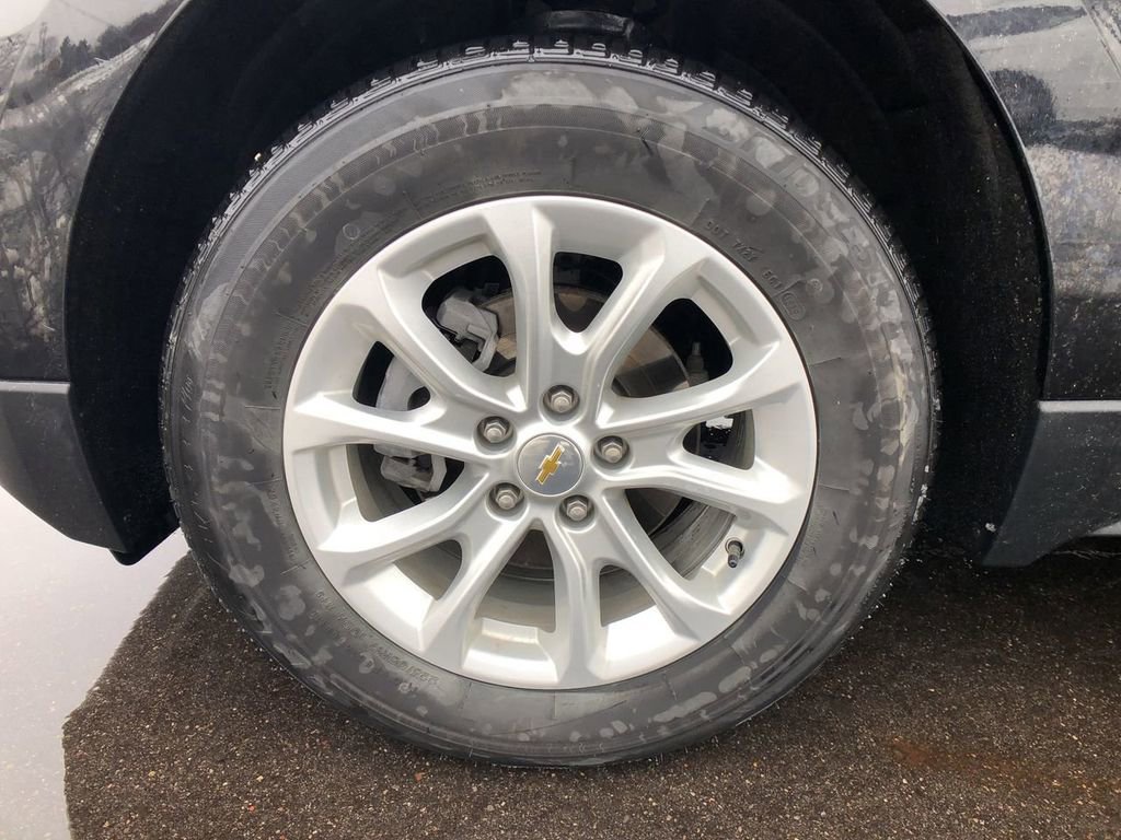 Used 2020 Chevrolet Equinox LT w/ Driver Convenience Package image 10