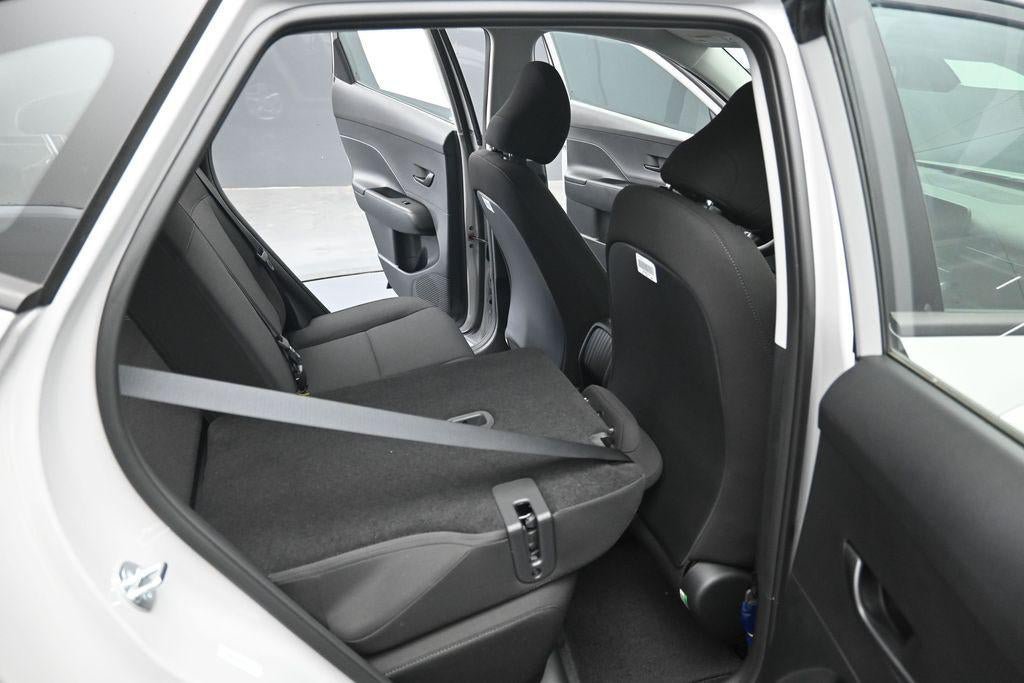 New 2027 Hyundai Kona SE FWD image 28