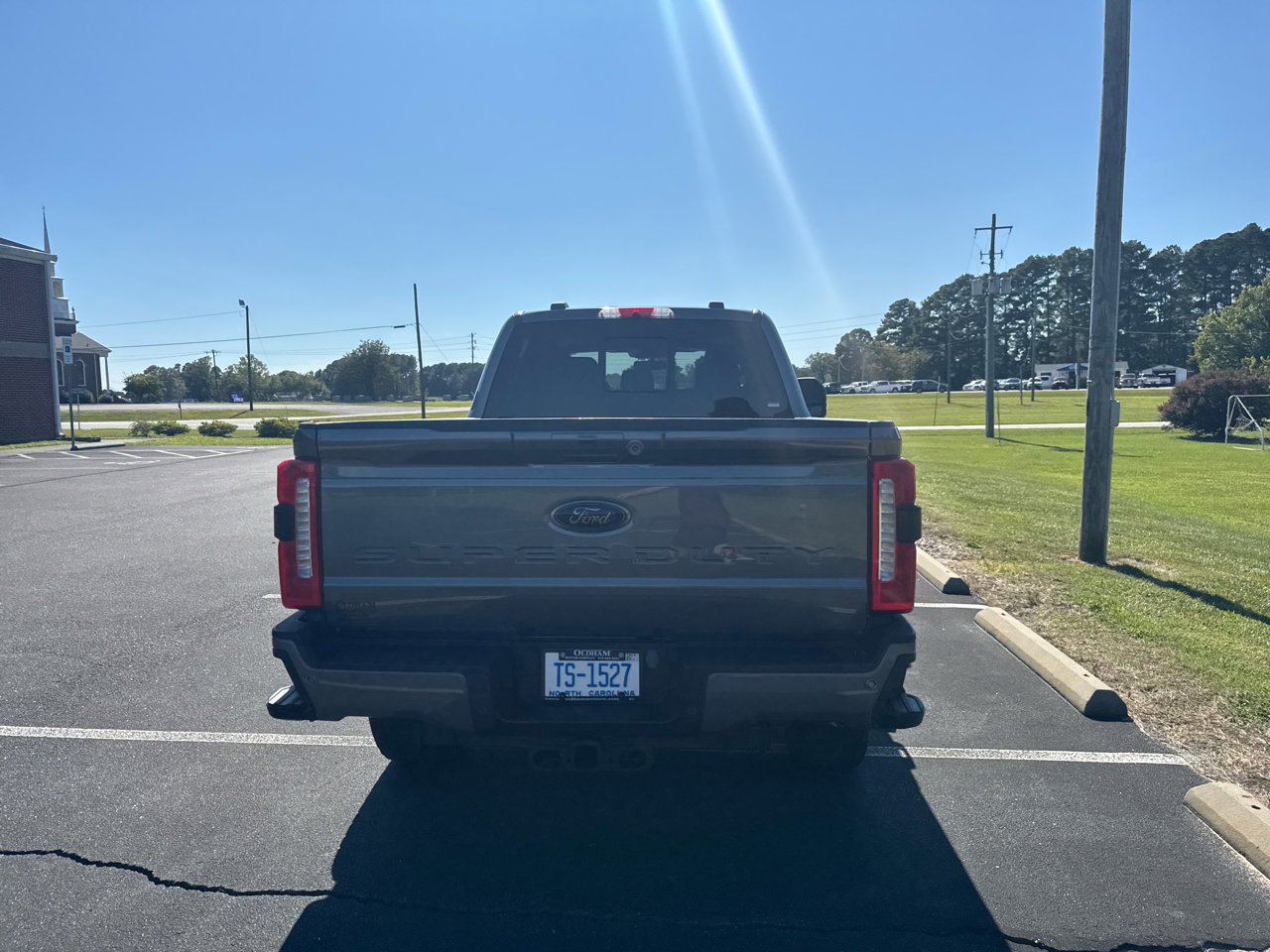 Used 2023 Ford F250 Lariat w/ Black Appearance Package image 6