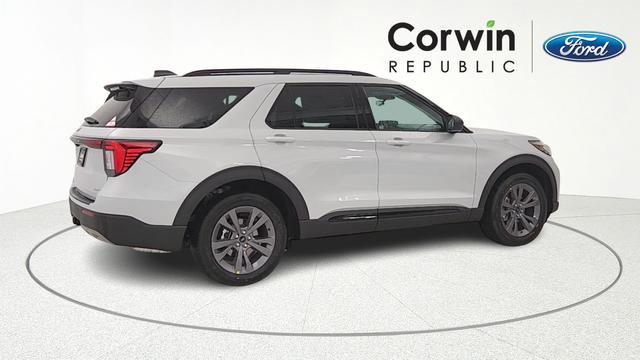 New 2026 Ford Explorer Active w/ Active Comfort Package image 8