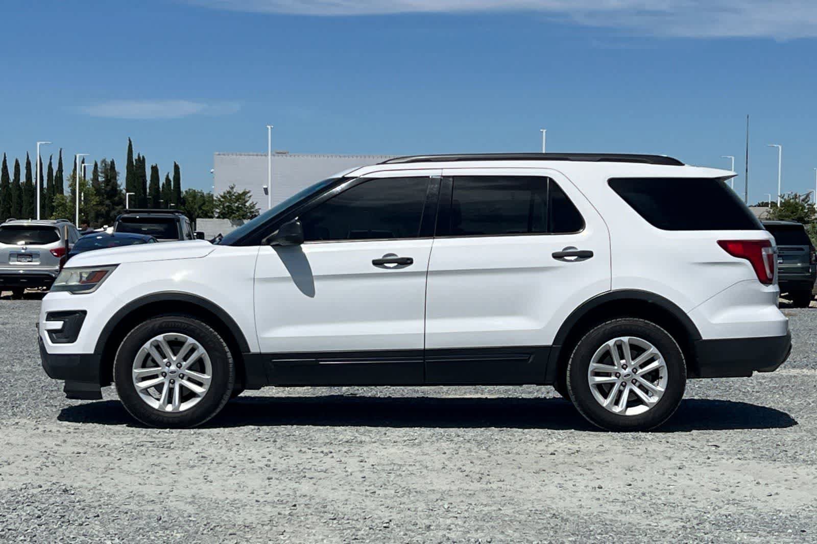 Used 2016 Ford Explorer 4WD image 6