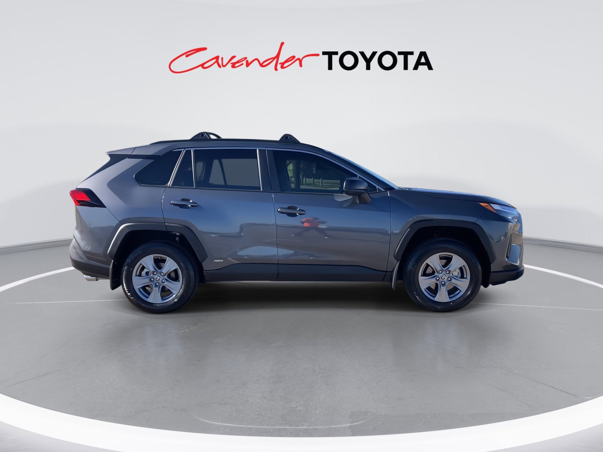 Certified 2025 Toyota RAV4 LE AWD/4WD image 9