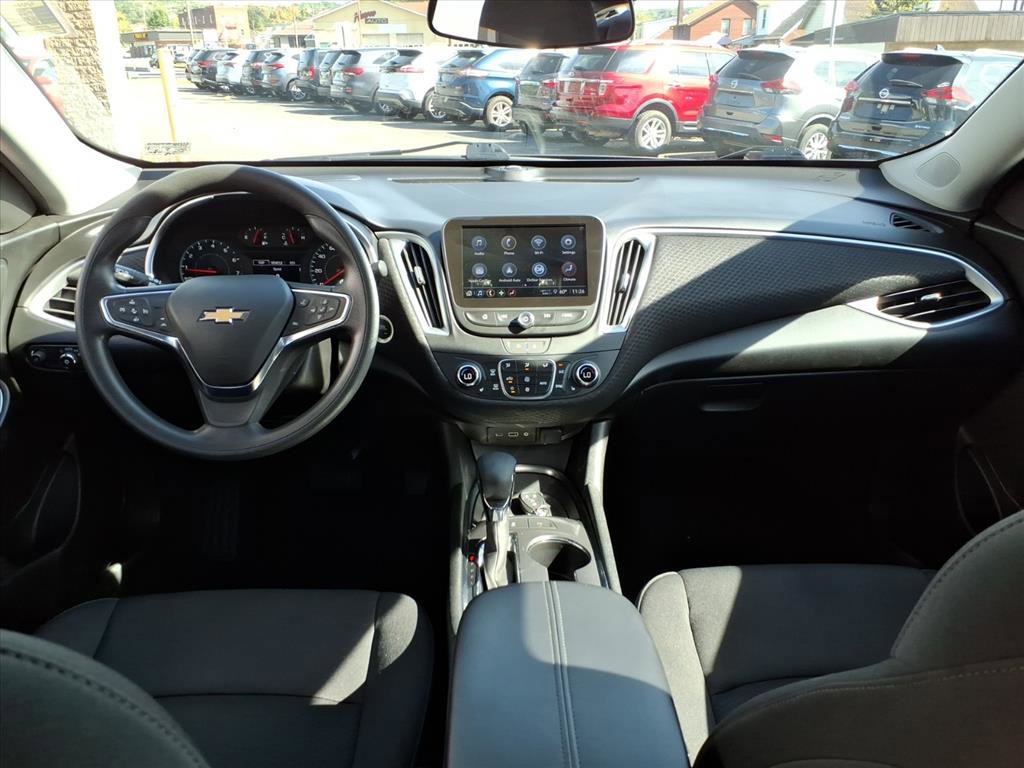 Used 2024 Chevrolet Malibu LT image 9