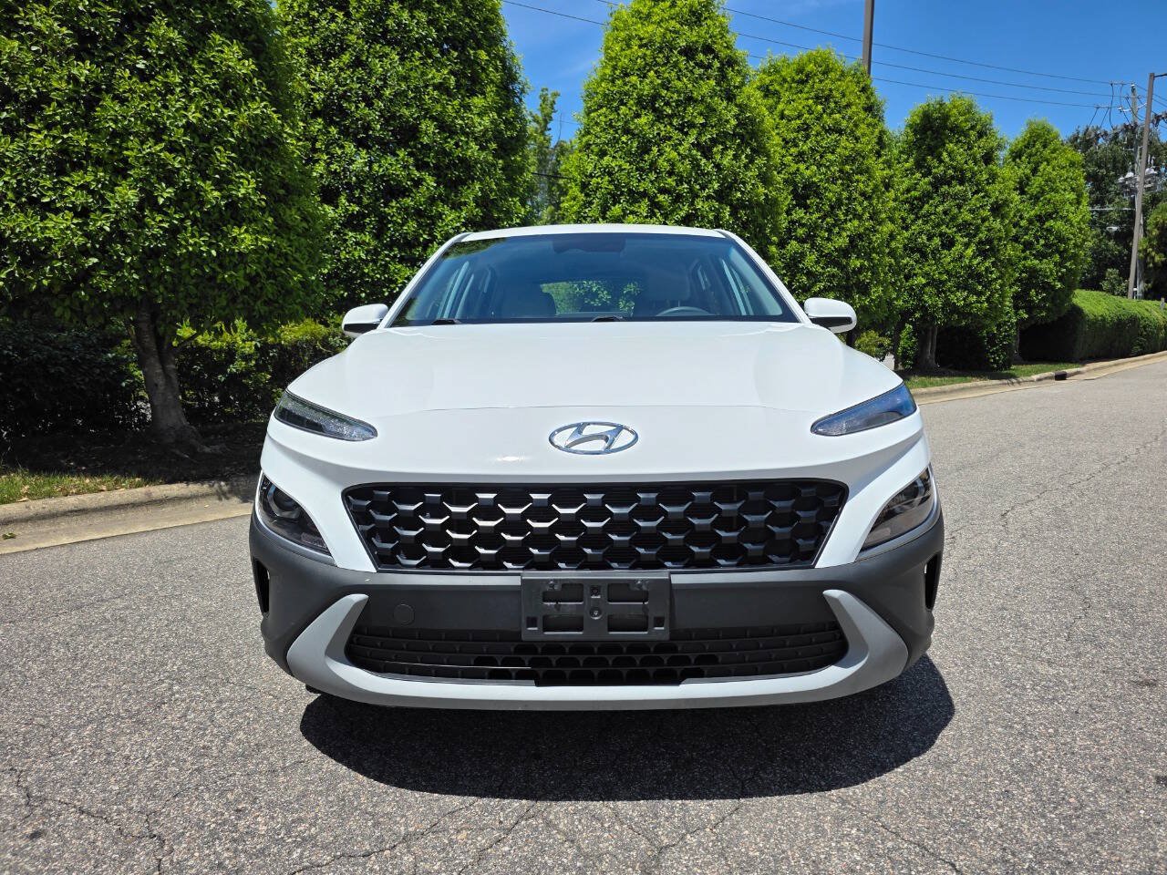 Used 2022 Hyundai Kona SE w/ Cargo Package FWD image 8
