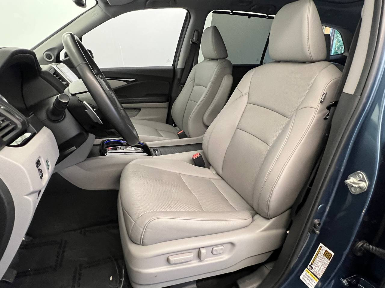 Used 2016 Honda Pilot Elite image 8