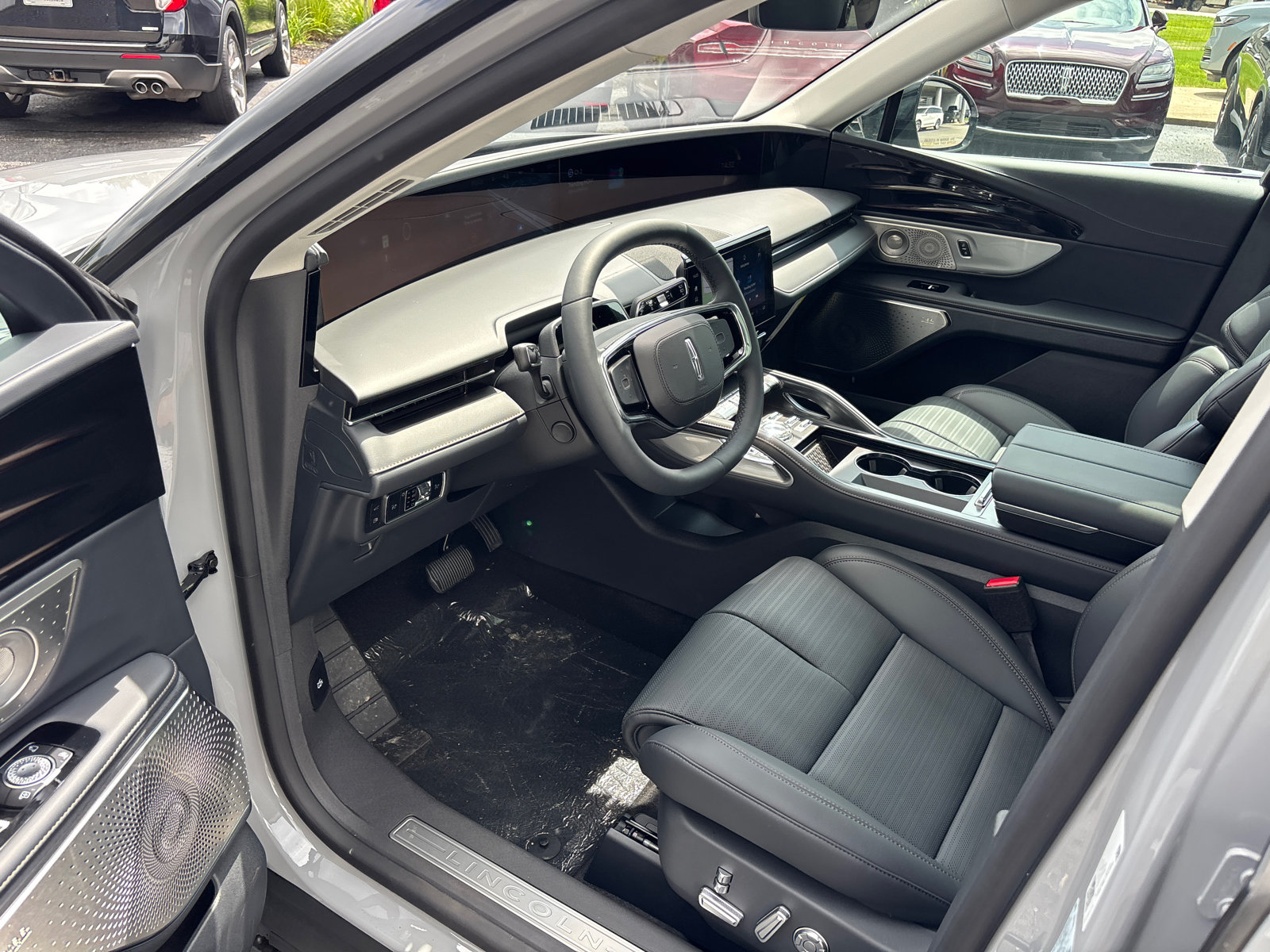 New 2026 Lincoln Nautilus Reserve AWD/4WD image 25