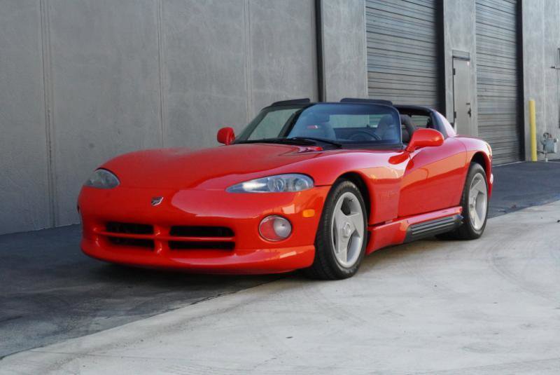 Used 1994 Dodge Viper RT/10 RWD image 2
