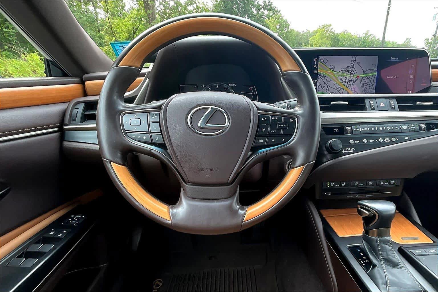 Used 2020 Lexus ES 350 w/ Luxury Package FWD image 8
