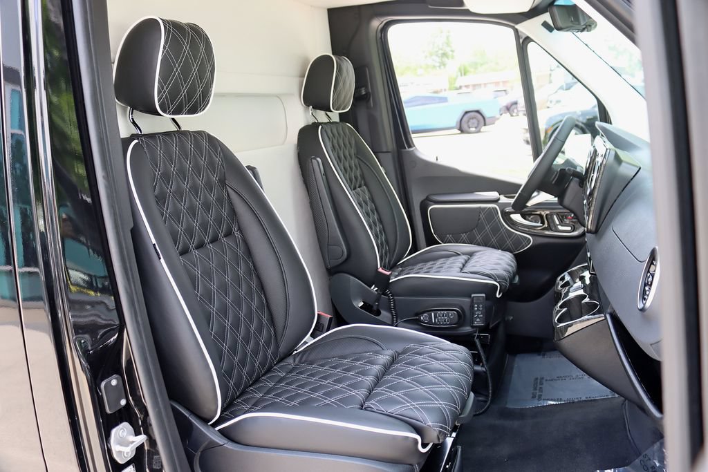 Used 2026 Mercedes-Benz Sprinter 3500 image 28