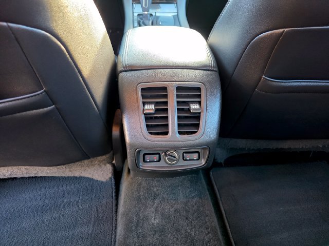 Certified 2018 Ford Taurus Limited AWD/4WD image 16