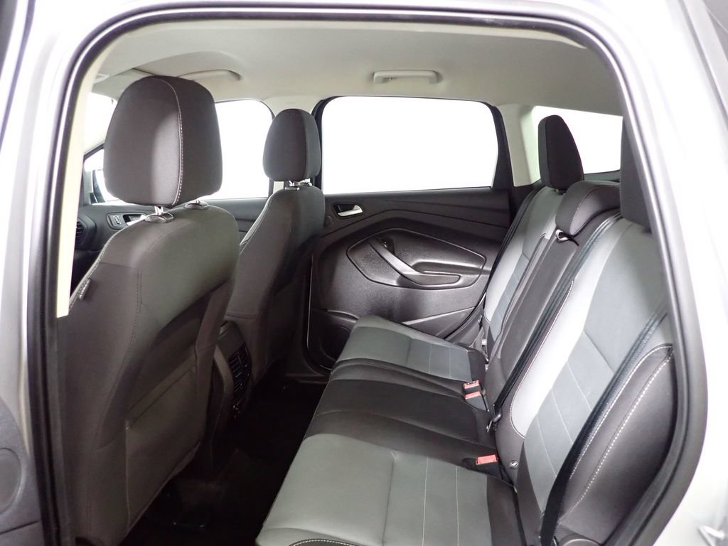 Used 2016 Ford Escape SE w/ Equipment Group 201A FWD image 30