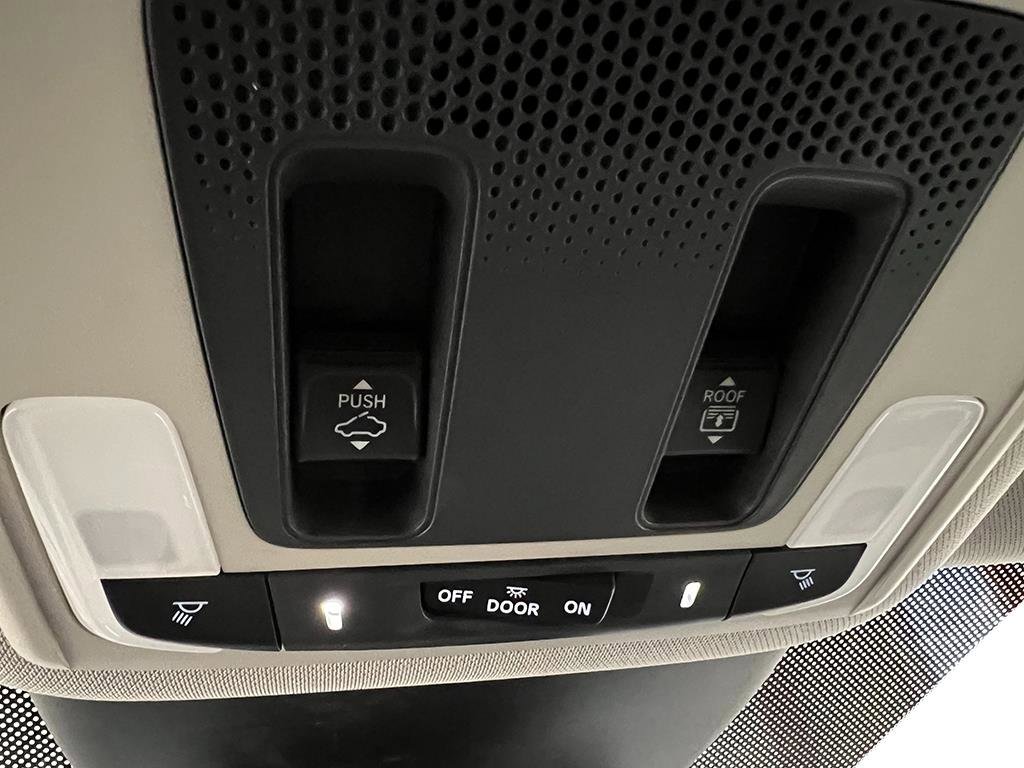 New 2025 Honda Pilot Touring image 22