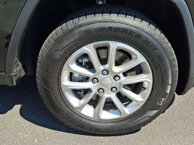 Used 2021 Jeep Grand Cherokee Laredo AWD/4WD image 8