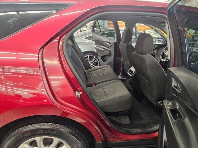 Used 2018 Chevrolet Equinox LT FWD image 13