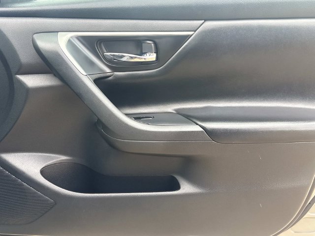 Used 2018 Nissan Altima 2.5 SV FWD image 17