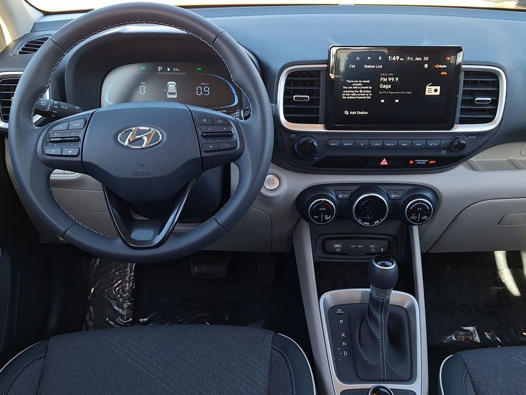 New 2025 Hyundai Venue Limited image 14