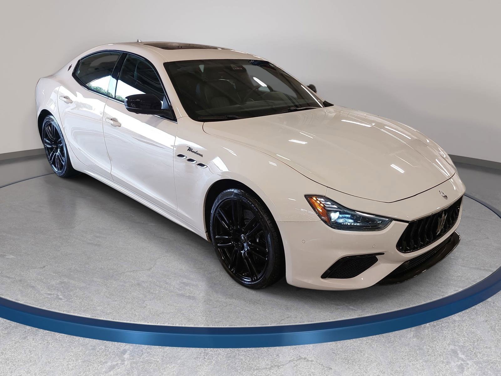 Used 2023 Maserati Ghibli Modena RWD image 3