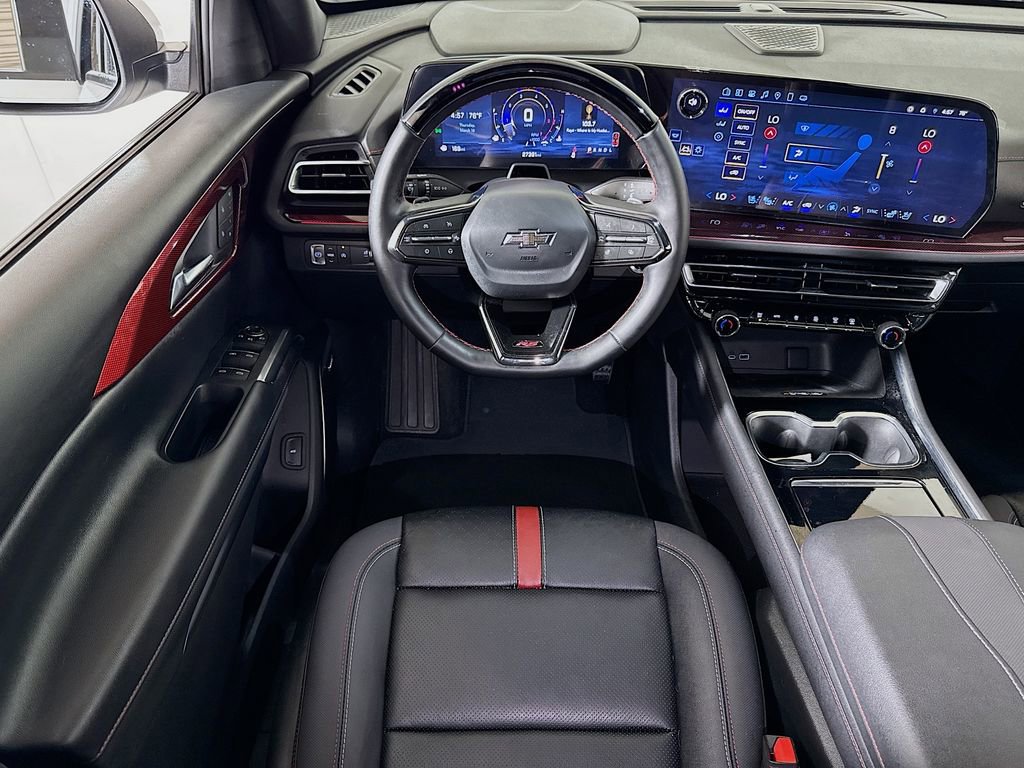 Certified 2025 Chevrolet Traverse RS FWD image 21