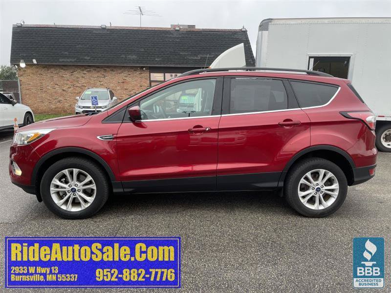 Used 2017 Ford Escape SE w/ Equipment Group 201A AWD/4WD image 8