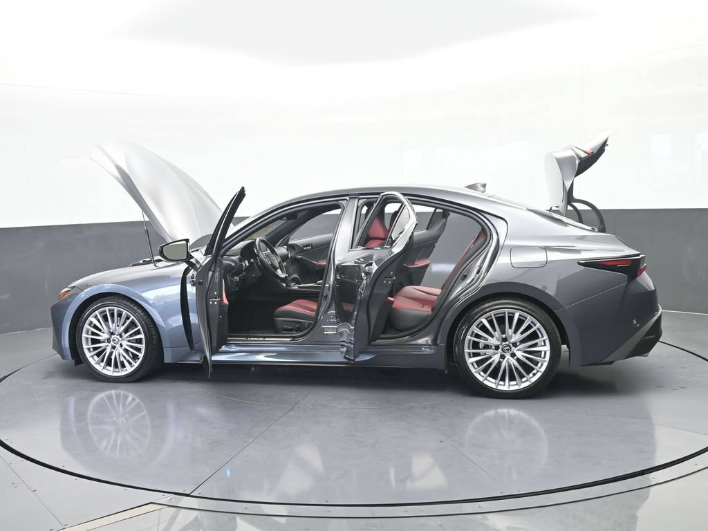 Used 2025 Lexus IS 300 w/ Premium Package RWD image 78