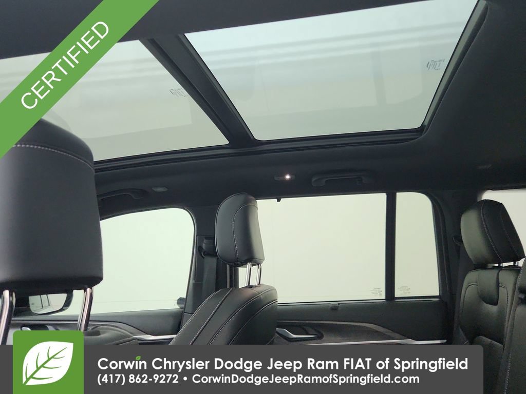 Used 2024 Jeep Grand Cherokee Limited w/ Luxury Tech Group II AWD/4WD image 29