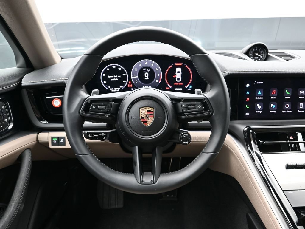 Certified 2025 Porsche Panamera image 19