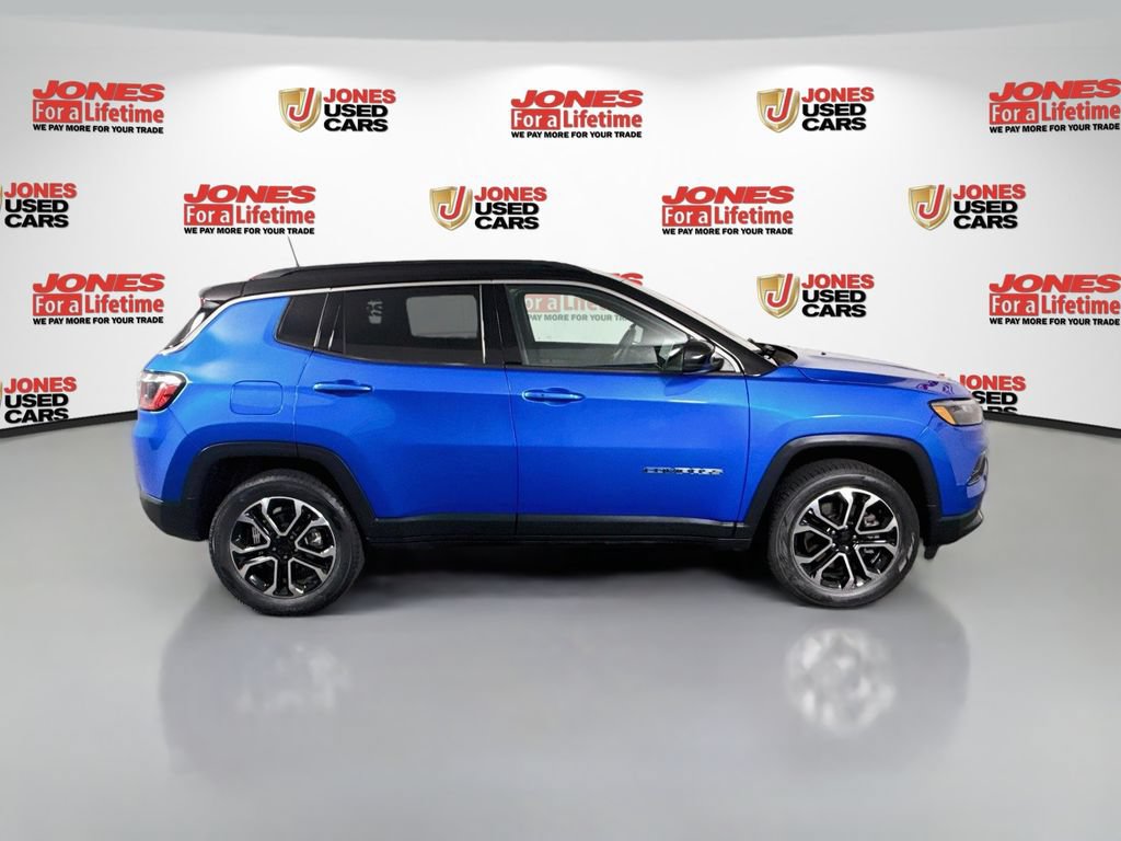 Used 2023 Jeep Compass Limited w/ Sun and Sound Group AWD/4WD image 18