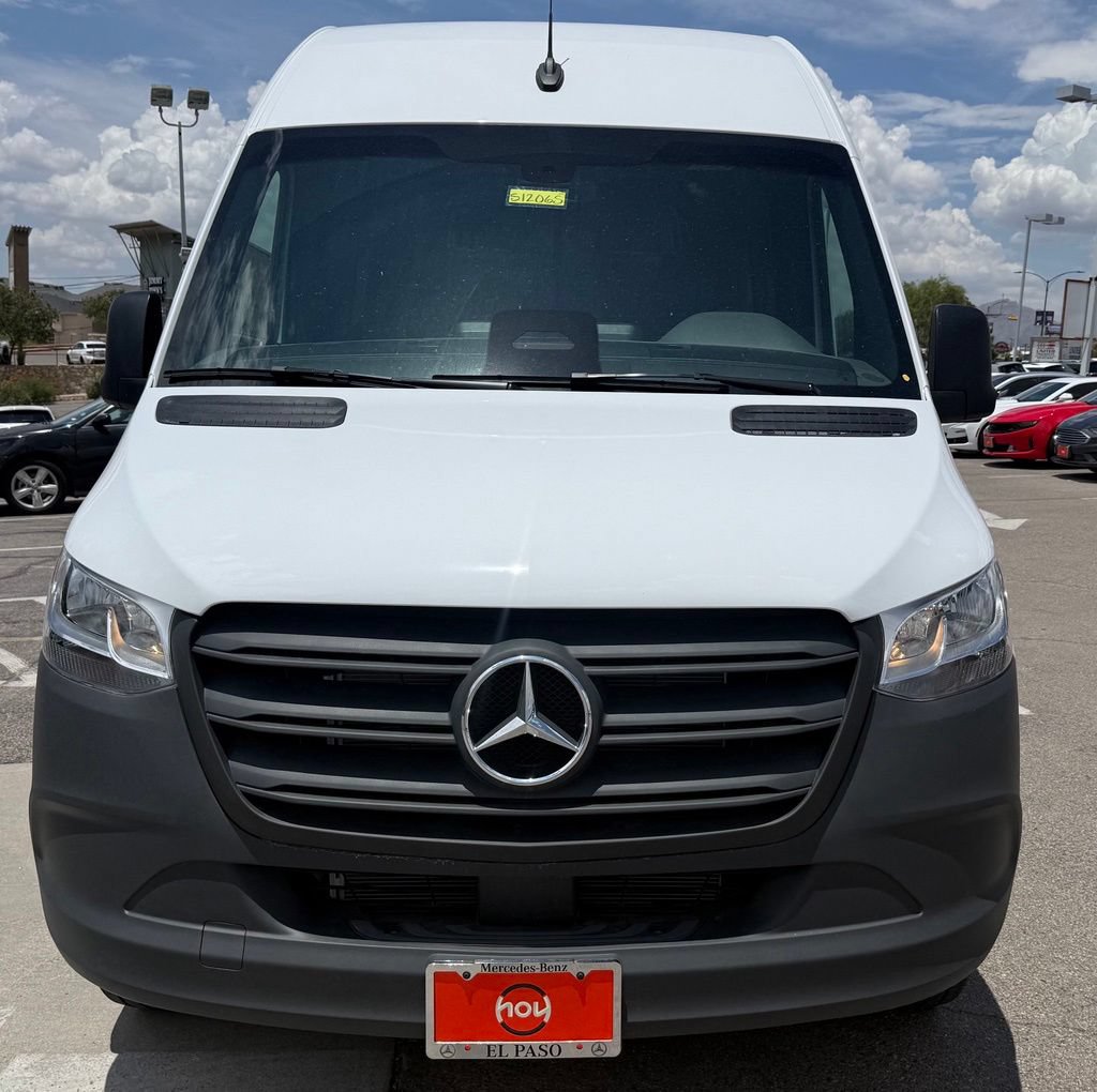 Used 2026 Mercedes-Benz Sprinter 2500 image 4