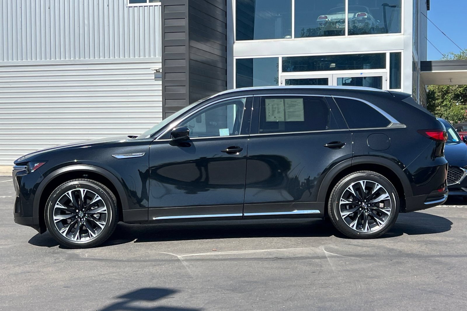 Certified 2024 MAZDA CX-90 Plug-In Hybrid w/ Premium Plus AWD/4WD image 8