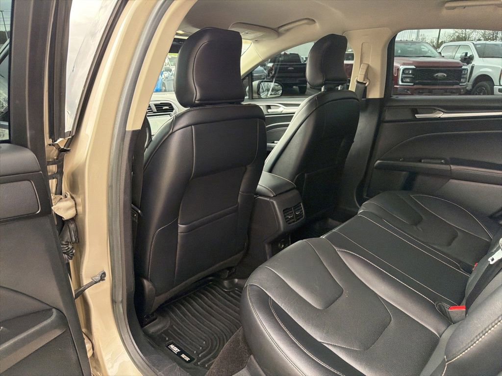 Used 2017 Ford Fusion Titanium image 14