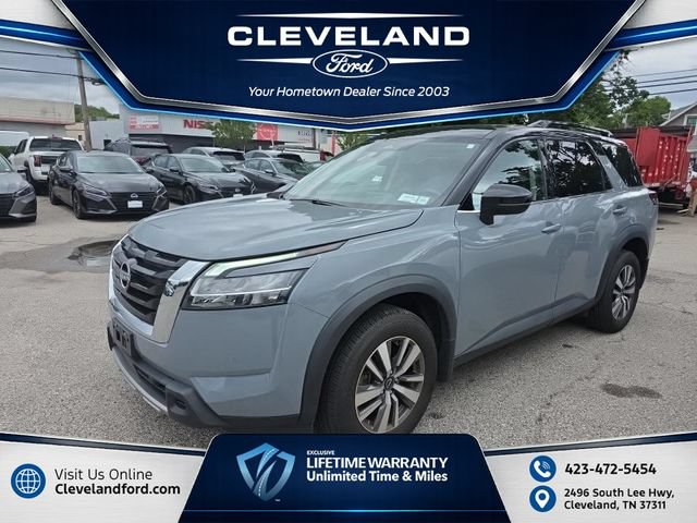 Used 2024 Nissan Pathfinder SL AWD/4WD image 1
