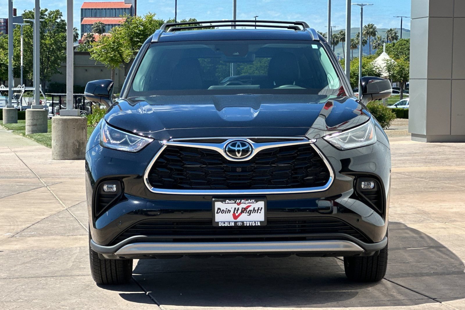 Used 2026 Toyota Highlander Platinum AWD/4WD image 10