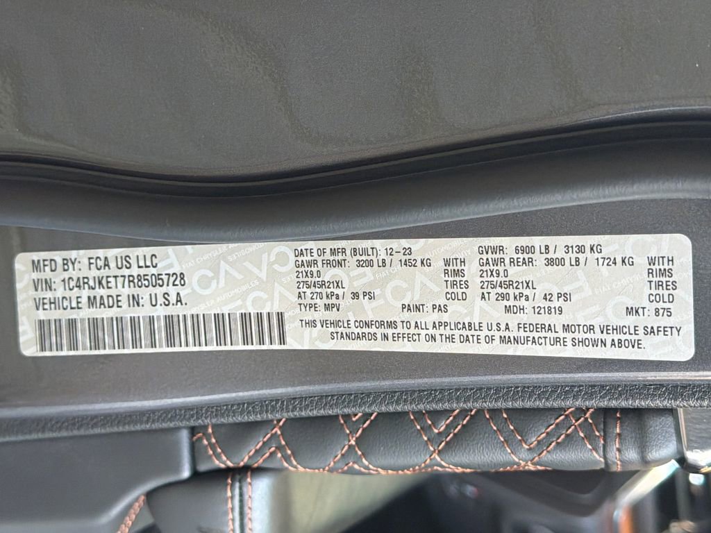 Used 2024 Jeep Grand Cherokee L Summit image 42