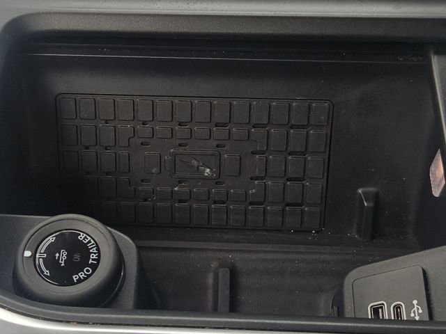 Used 2025 Ford Expedition Platinum AWD/4WD image 27
