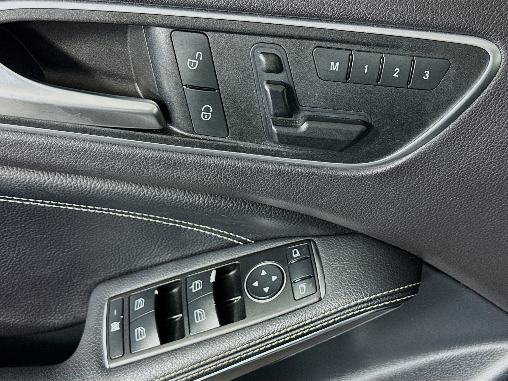 Used 2015 Mercedes-Benz GLA 250 image 24