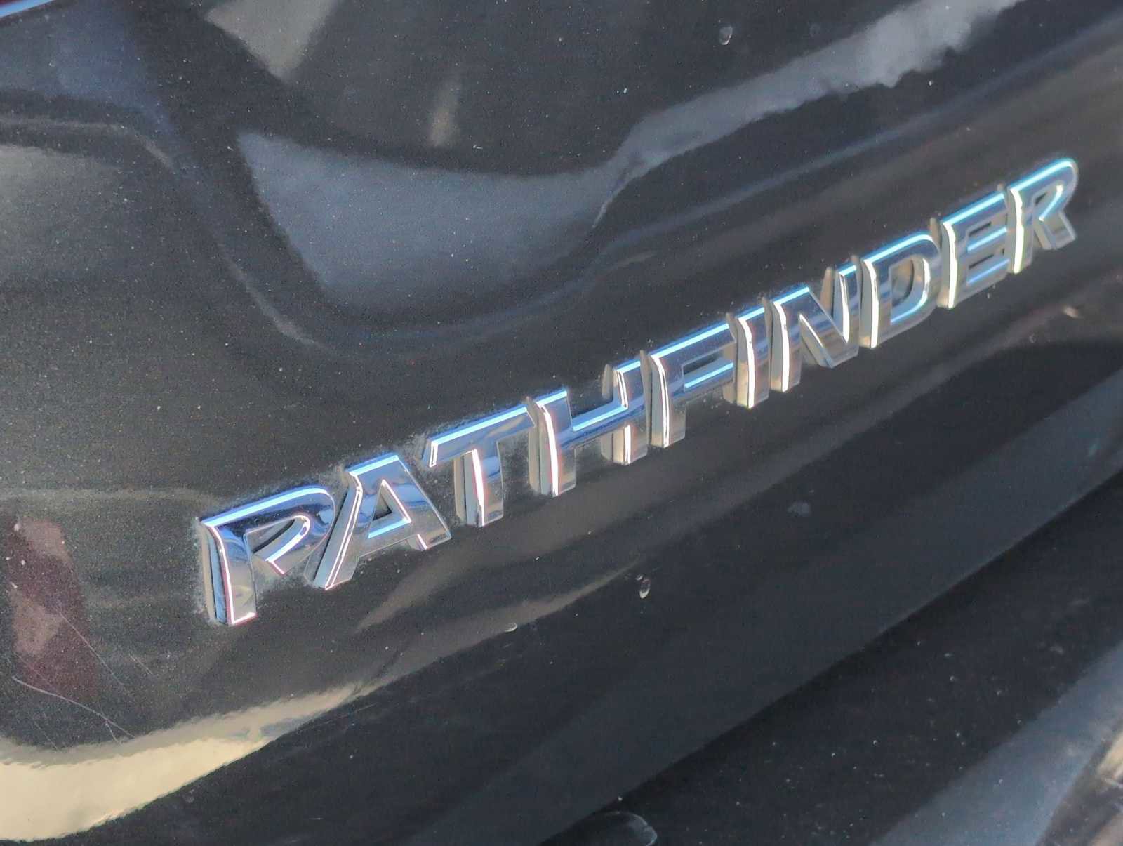 Used 2019 Nissan Pathfinder SL image 13