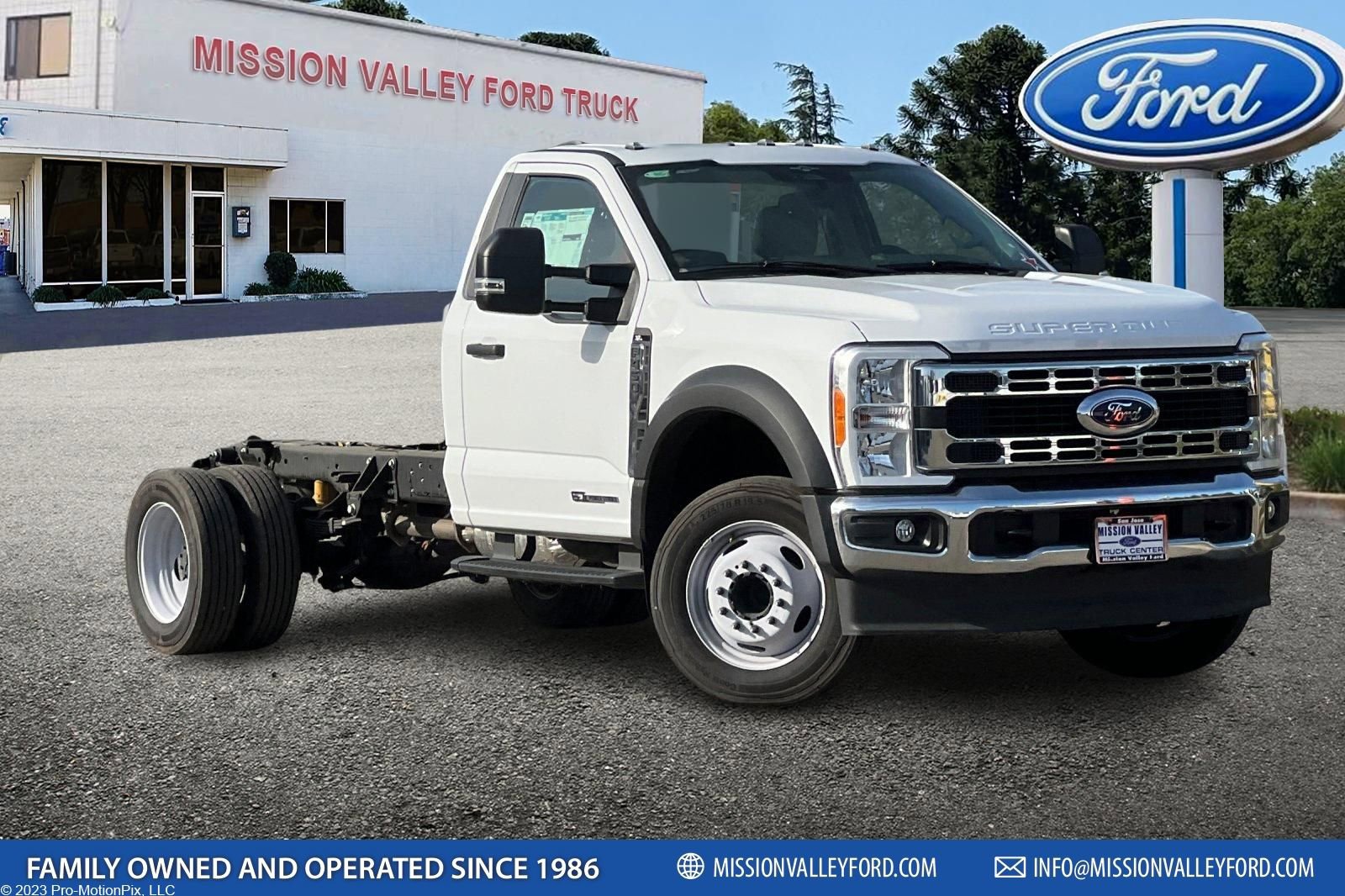 New 2023 Ford F450 XL w/ XL Chrome Package image 1