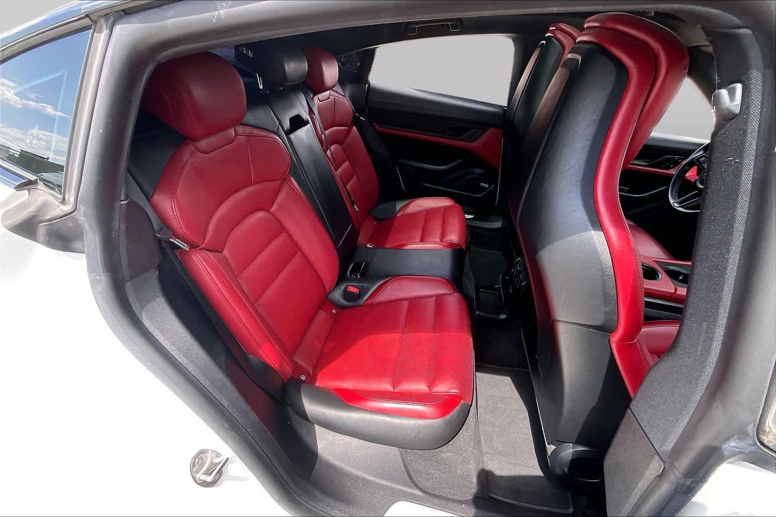 Used 2022 Porsche Taycan 4S AWD/4WD image 18