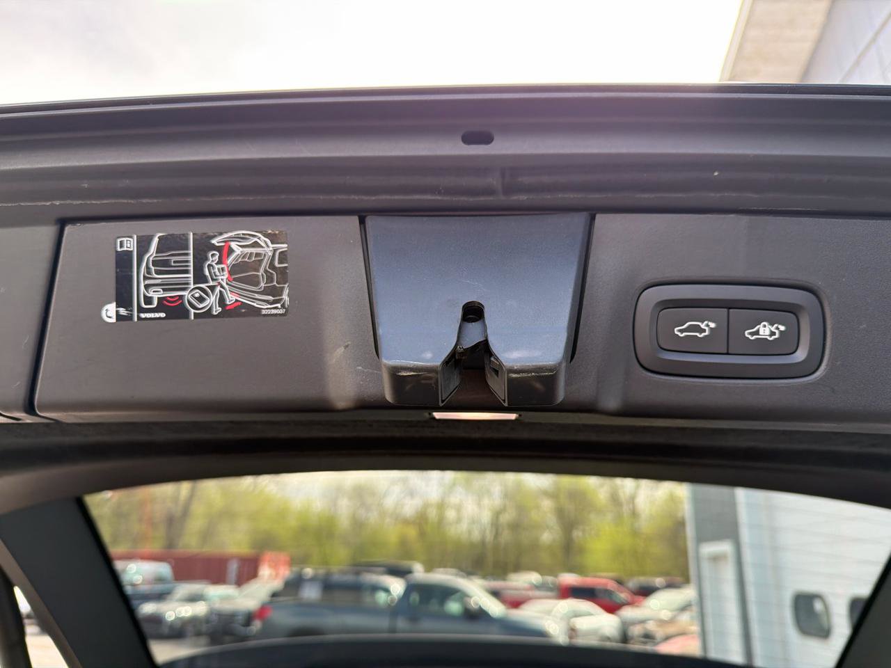 Used 2020 Volvo V90 T6 Cross Country AWD/4WD image 14