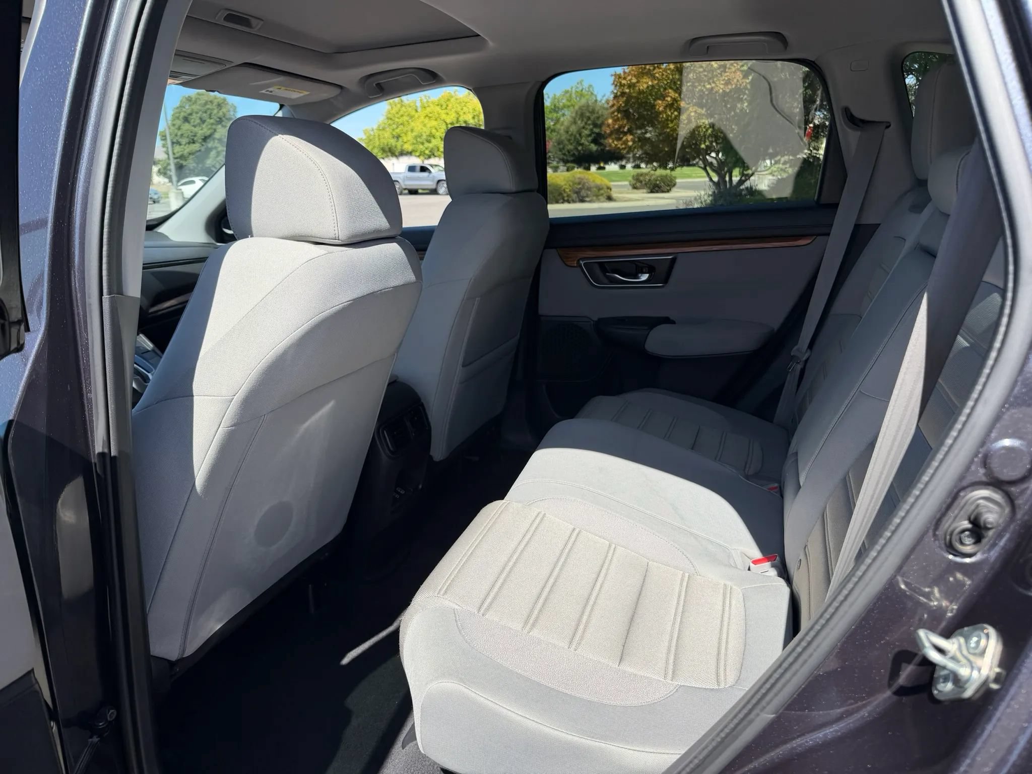 Used 2017 Honda CR-V EX image 10