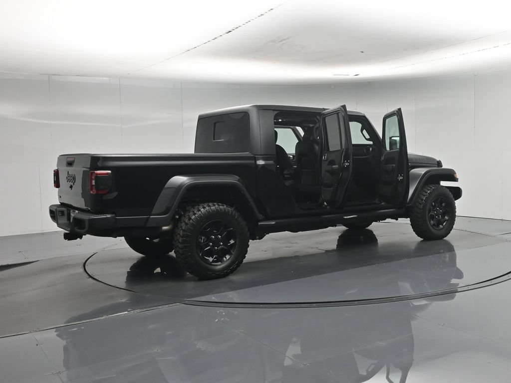 Used 2023 Jeep Gladiator Sport AWD/4WD image 6