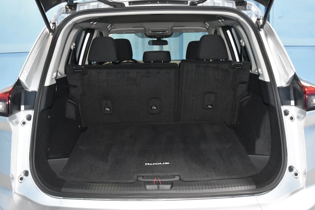 Certified 2025 Nissan Rogue S image 24