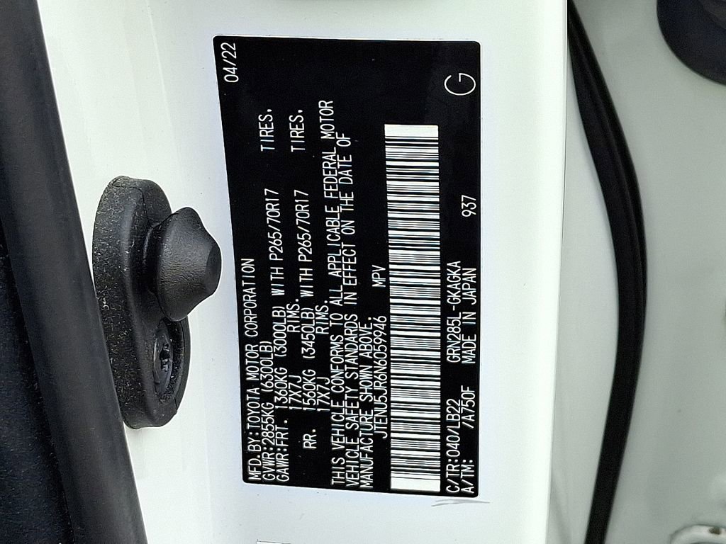 Used 2022 Toyota 4Runner SR5 Premium w/ Moonroof Package image 28