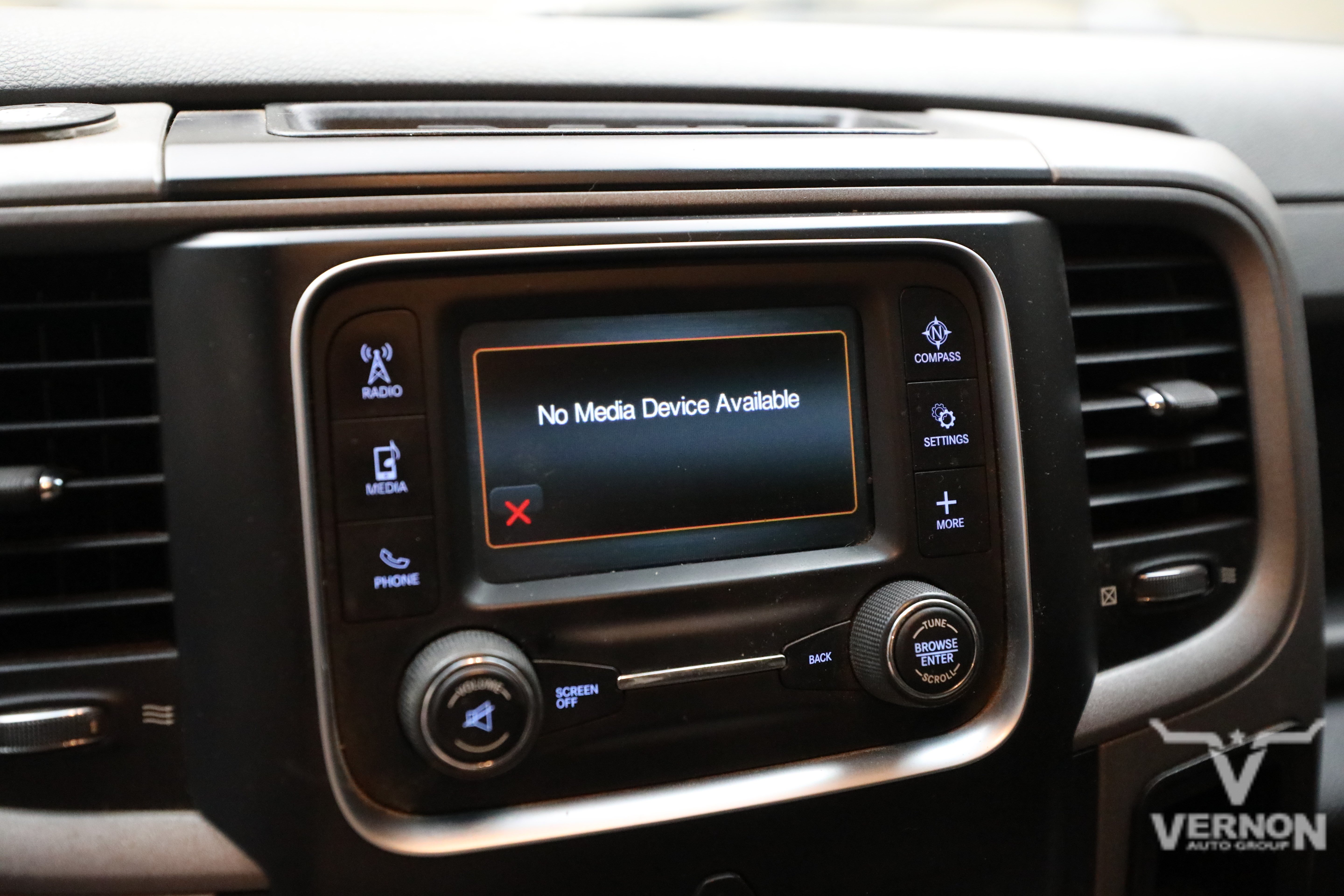 Used 2016 RAM 1500 ST AWD/4WD image 29