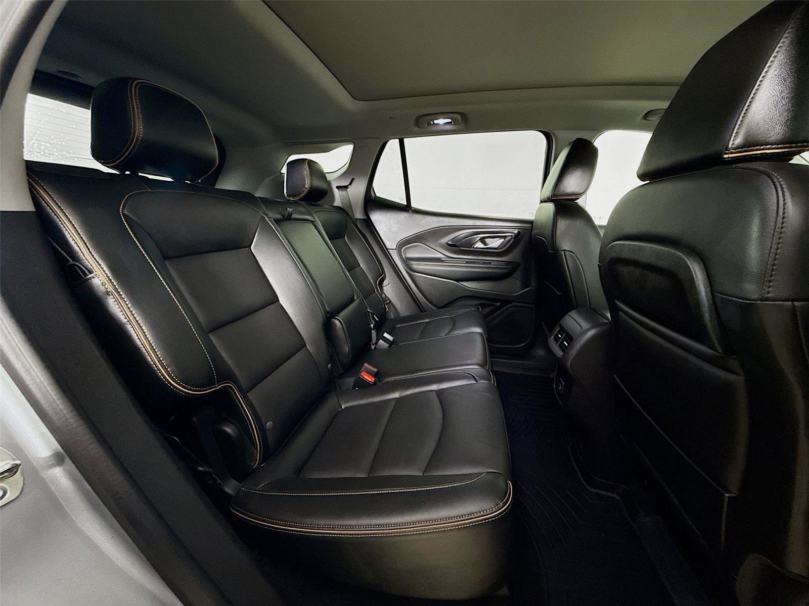 Used 2024 GMC Terrain AT4 w/ Infotainment Package II image 30